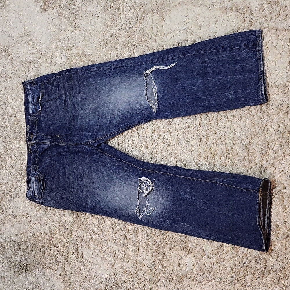 American Eagle distressed jeans